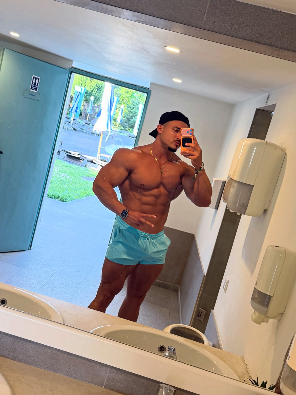 Accidentul de motocicletă al lui Andrei Bordeianu de la „Love Island” a fost filmat. Imagini de pe camera de bord: „Să conducem atenți”