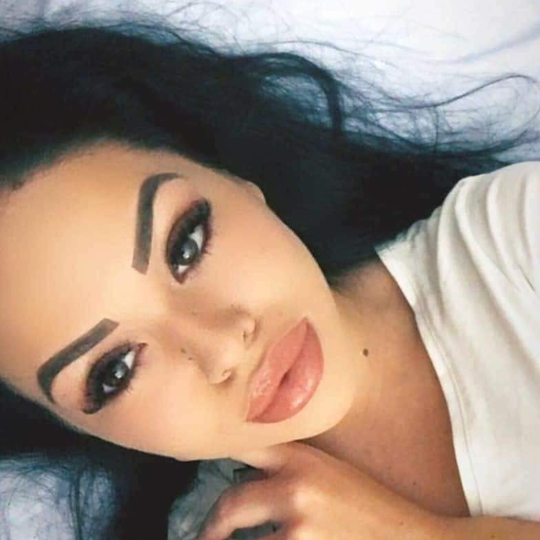 Imagine rară cu fiica vitregă a Mihaelei Borcea. Beatrice are 26 de ani, iar fosta soție a lui Cristi Borcea a petrecut alături de ea. „Îți doresc să strălucești”