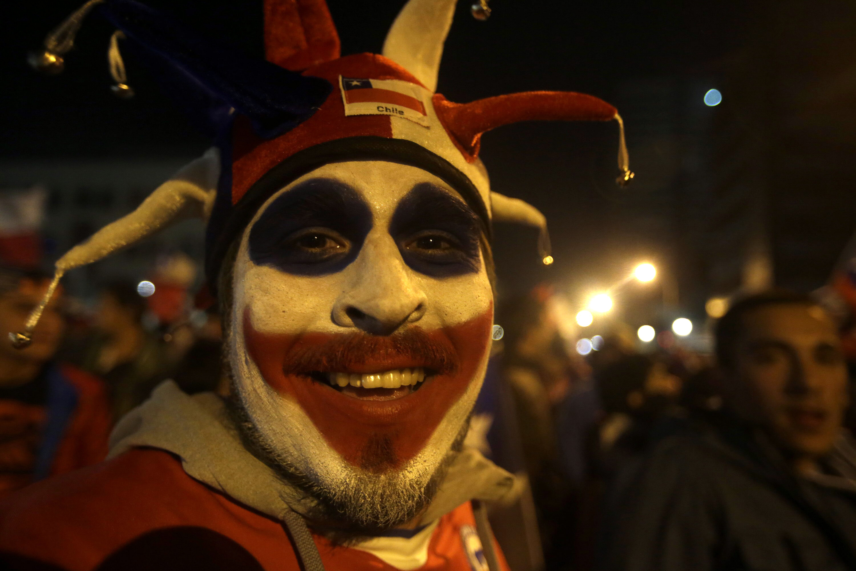 Chile s-a calificat în finala Copa America, graţie dublei lui Vargas. ^La noapte se joacă Argentina - Paraguay / GALERIE FOTO&VIDEO