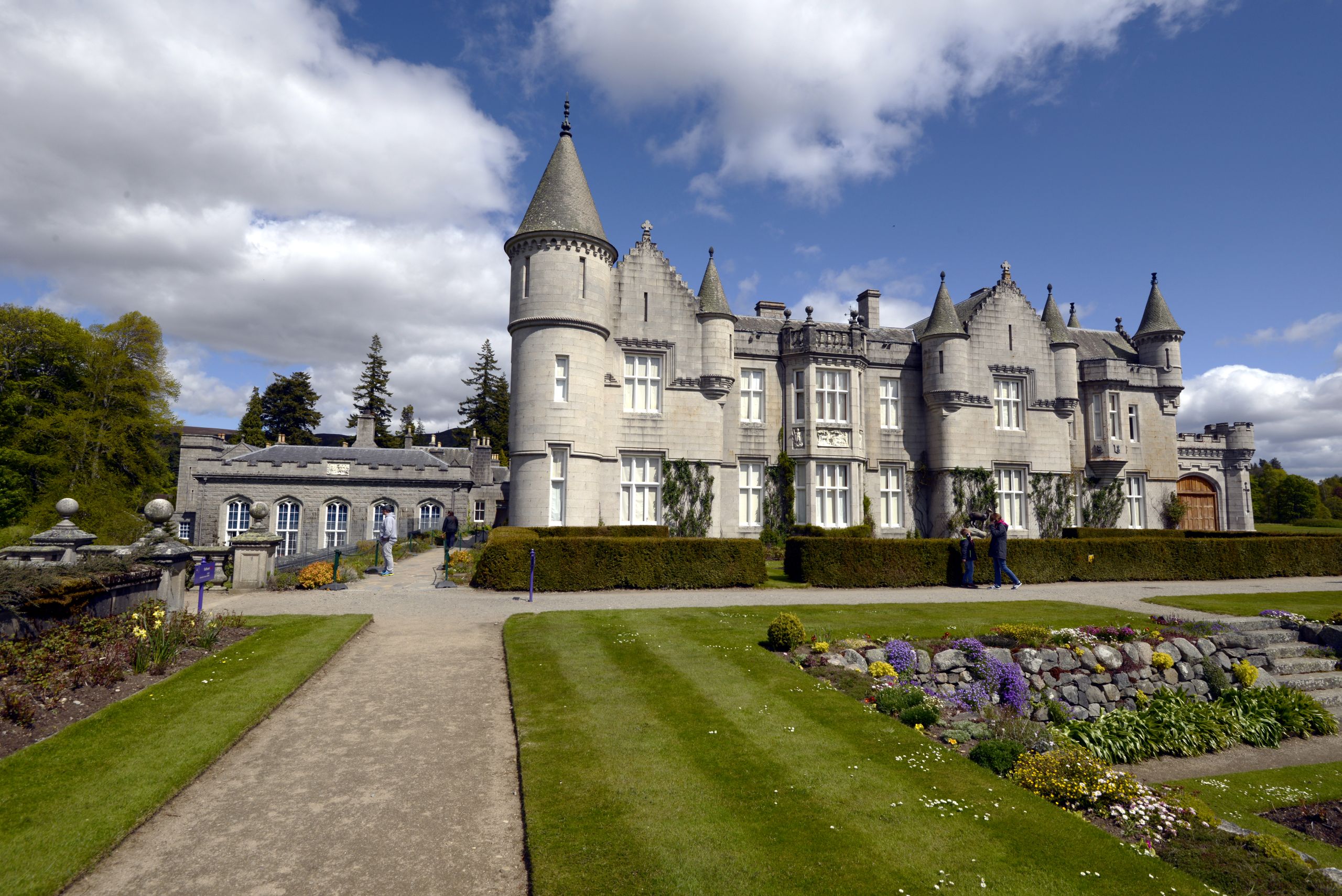 Imagini de la Castelul Balmoral, unde e în carantină prințul Charles