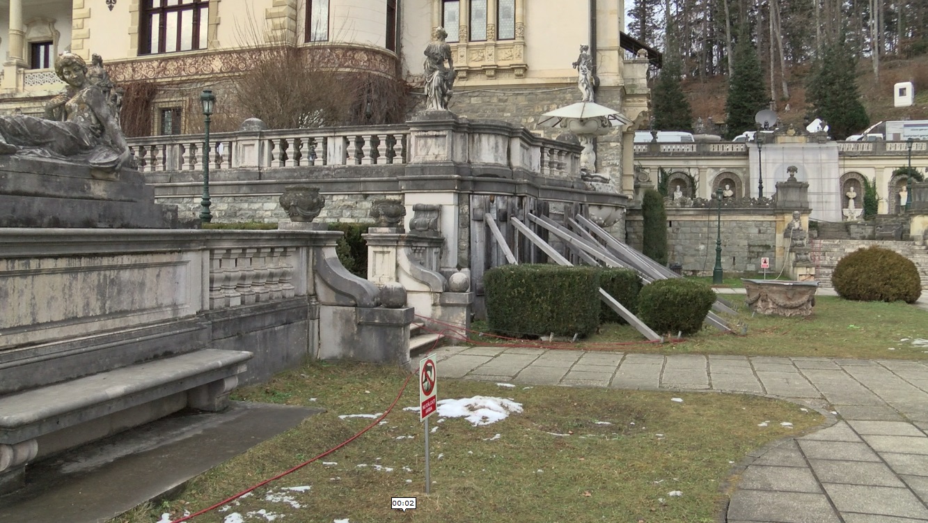VIDEO/Amintirea Regelui Mihai bântuie Peleșul. ”Pentru noi, oamenii de rând, era lucru mare să fie aici”