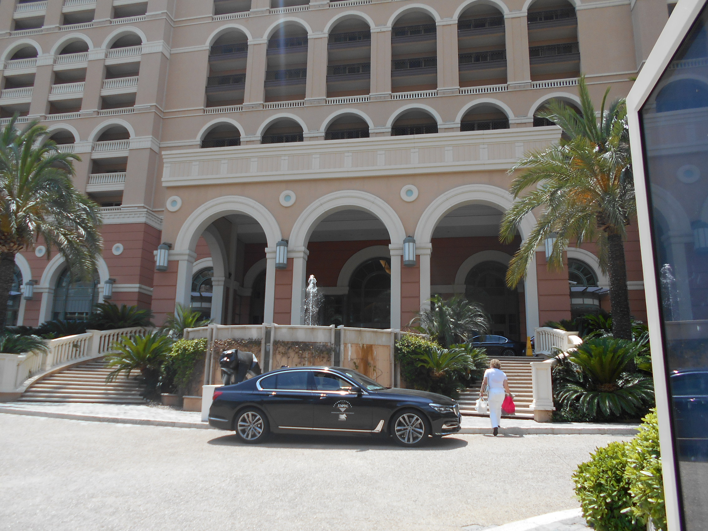 De la Monte Carlo, din vacanță, Răzvan Raț, căpitanul naționalei, transmite un mesaj radical, după rușinea de la Euro 2016: ”Suntem la zero!”