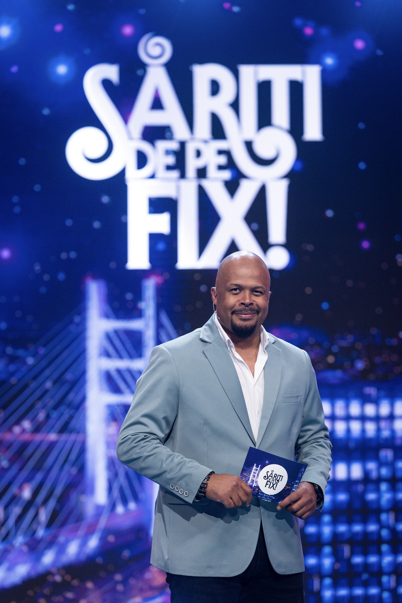 Cabral, prima reacție după ce a plecat din club cu două femei. Prezentatorul a petrecut fără Andreea Ibacka la mare: „Soția și copiii îl așteaptă acasă”