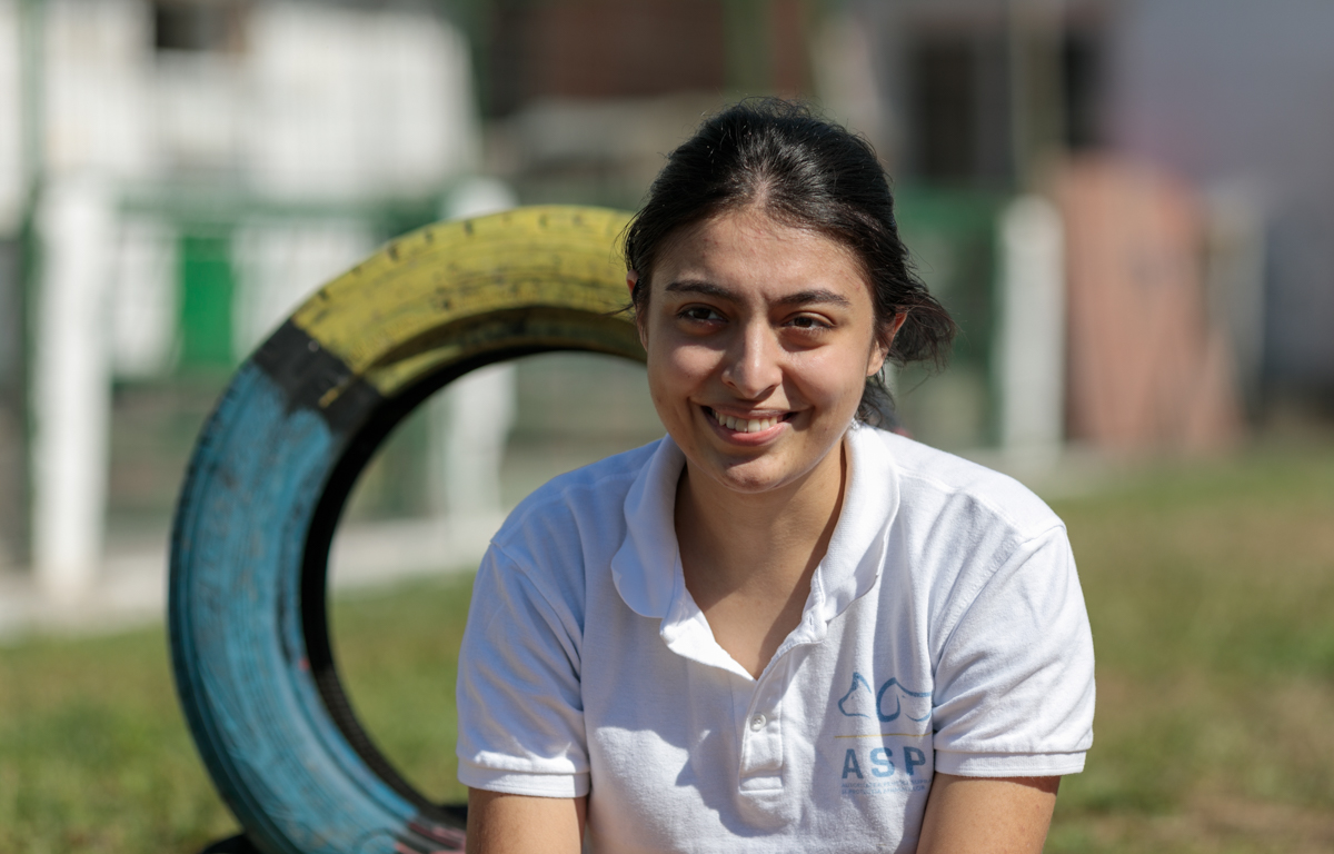 „Îi oferi o viață, iar când crește, îl arunci pe stradă. Ăsta este egoism”. Patru studenți din Turcia au grijă de câinii abandonați din București