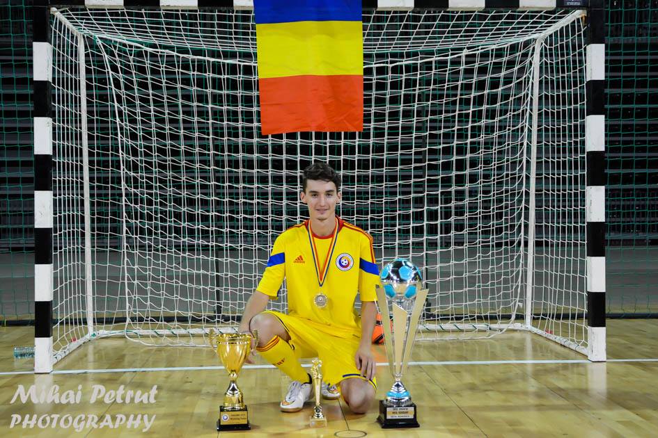 Disperarea medicului ce se ocupă de românii care au cucerit Europeanul de fotbal pentru diabetici: ^”Nimeni nu ne bagă în seamă! Am solicitat și Federația, și Ministerul, dar n-au trimis pe nimeni nici la premiere!”. Mai are nevoie de 27.000 de euro pentru acoperirea cheltuielilor cu organizarea de la Cluj-Napoca
