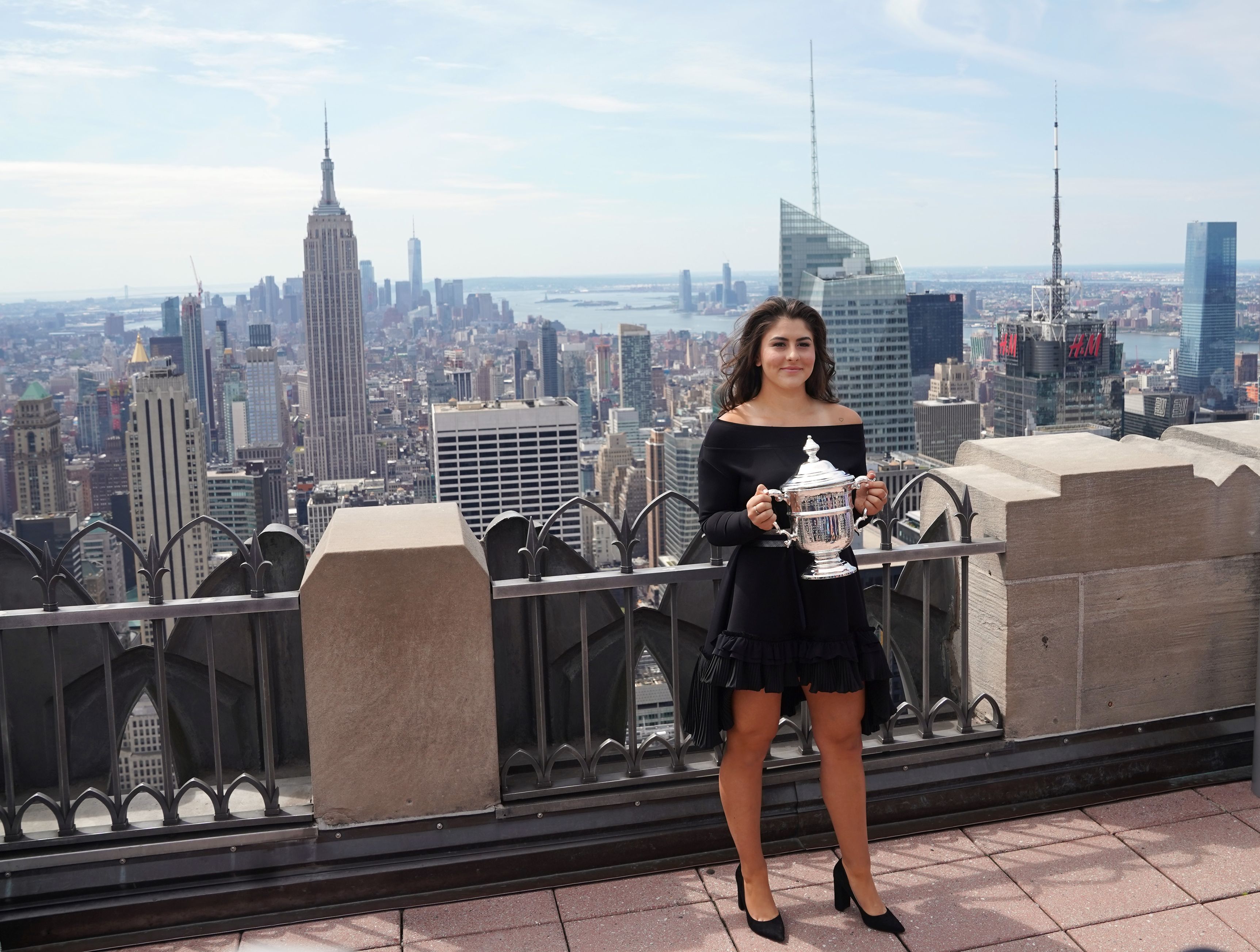 Bianca Andreescu, ședință foto ofcială pe Rockefeller Center cu trofeul US Open
