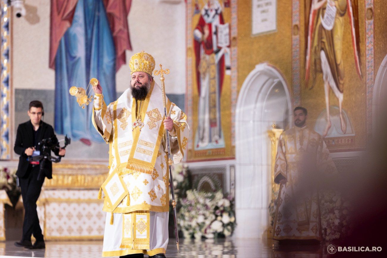 Cum arată Catedrala Mântuirii Neamului în interior. Imagini transmise de Biserica Ortodoxă, pentru că presa a fost interzisă