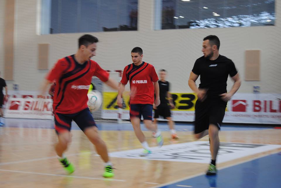 Turneul vedetelor de la Brașov: Răzvan Marin nu e deranjat de comparația cu Xavi, Nicoliță revine în Liga I, Cernat - la Astra!