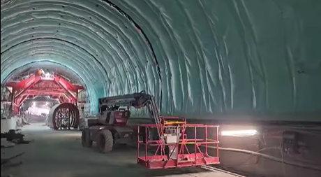 Cum arată primul tunel de autostradă forat, prin care se va circula de la Pitești la Sibiu. CNAIR: „Vom putea circula la finalul anului”