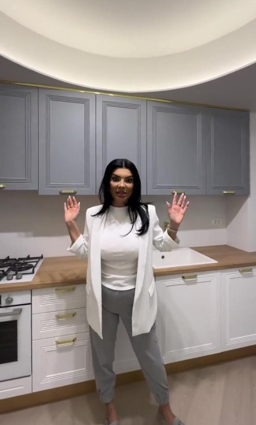 Imagini noi cu apartamentul Andreei Tonciu din Pipera. Vrea să vândă locuința, care e estimată la 250.000 de euro