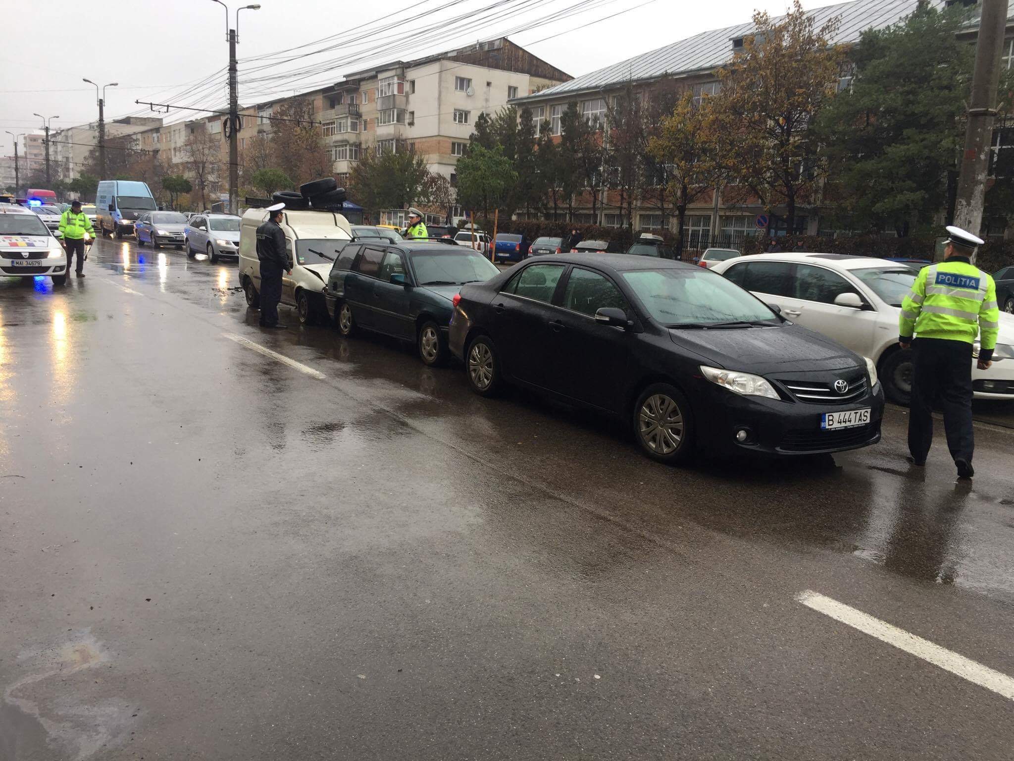 Un tânăr drogat și fără permis a furat o mașină și a provocat un accident