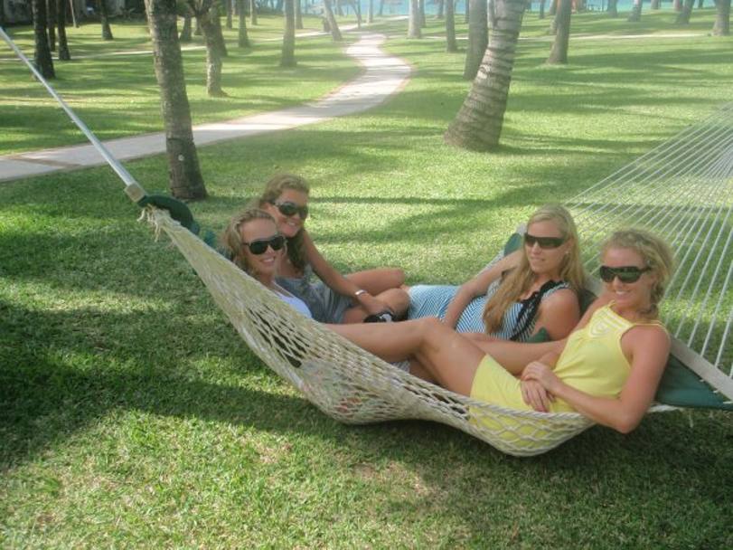 Imagini fierbinți cu trei jucătoare de tenis, într-o vacanță de vis! GALERIE FOTO