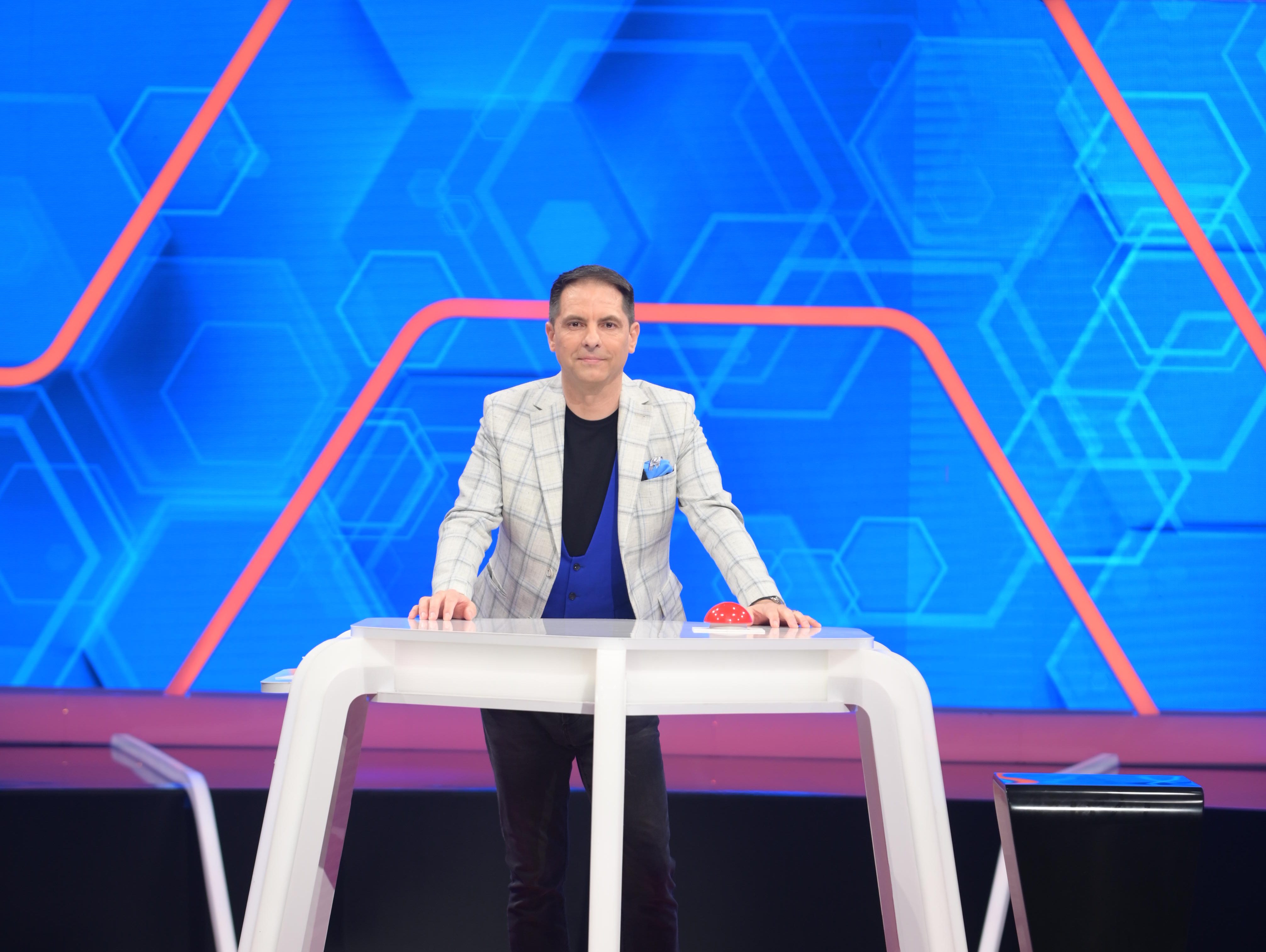 Unde a petrecut Dan Negru Revelionul. Decizia luată de prezentator, după ce a refuzat să mai apară la TV în noaptea dintre ani