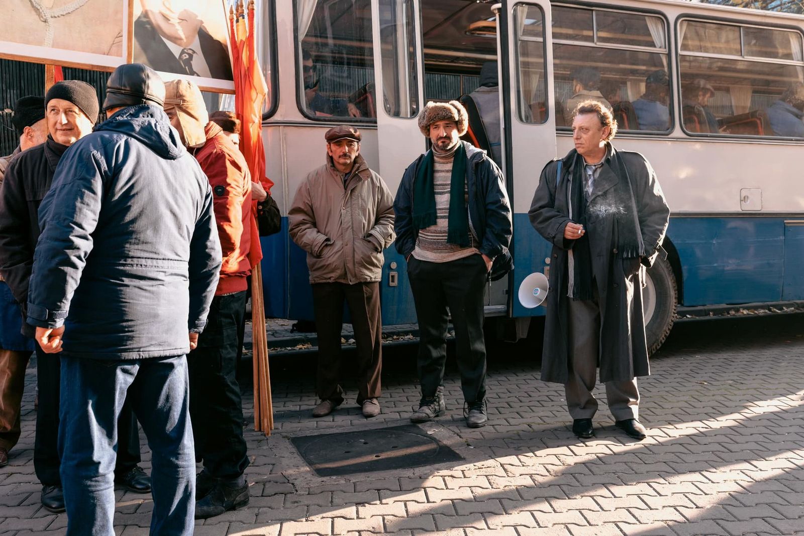 Un film despre niște oameni care au trăit ca animalele până la întâlnirea cu istoria: mitingul lui Ceaușescu din 21 decembrie 1989