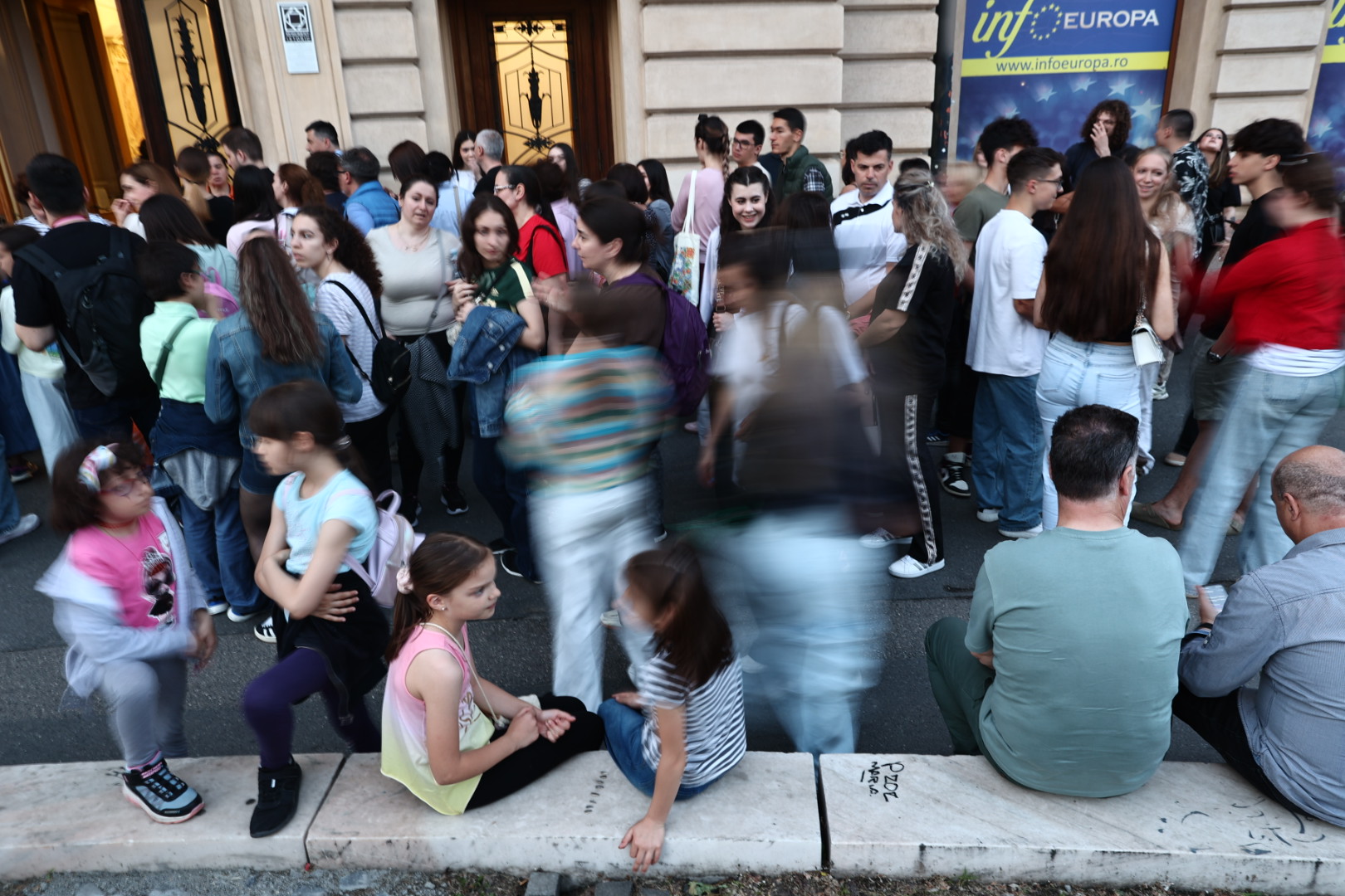 Noaptea Muzeelor 2026. Mii de oameni au stat la coadă ca să vadă muzee gratuit în București