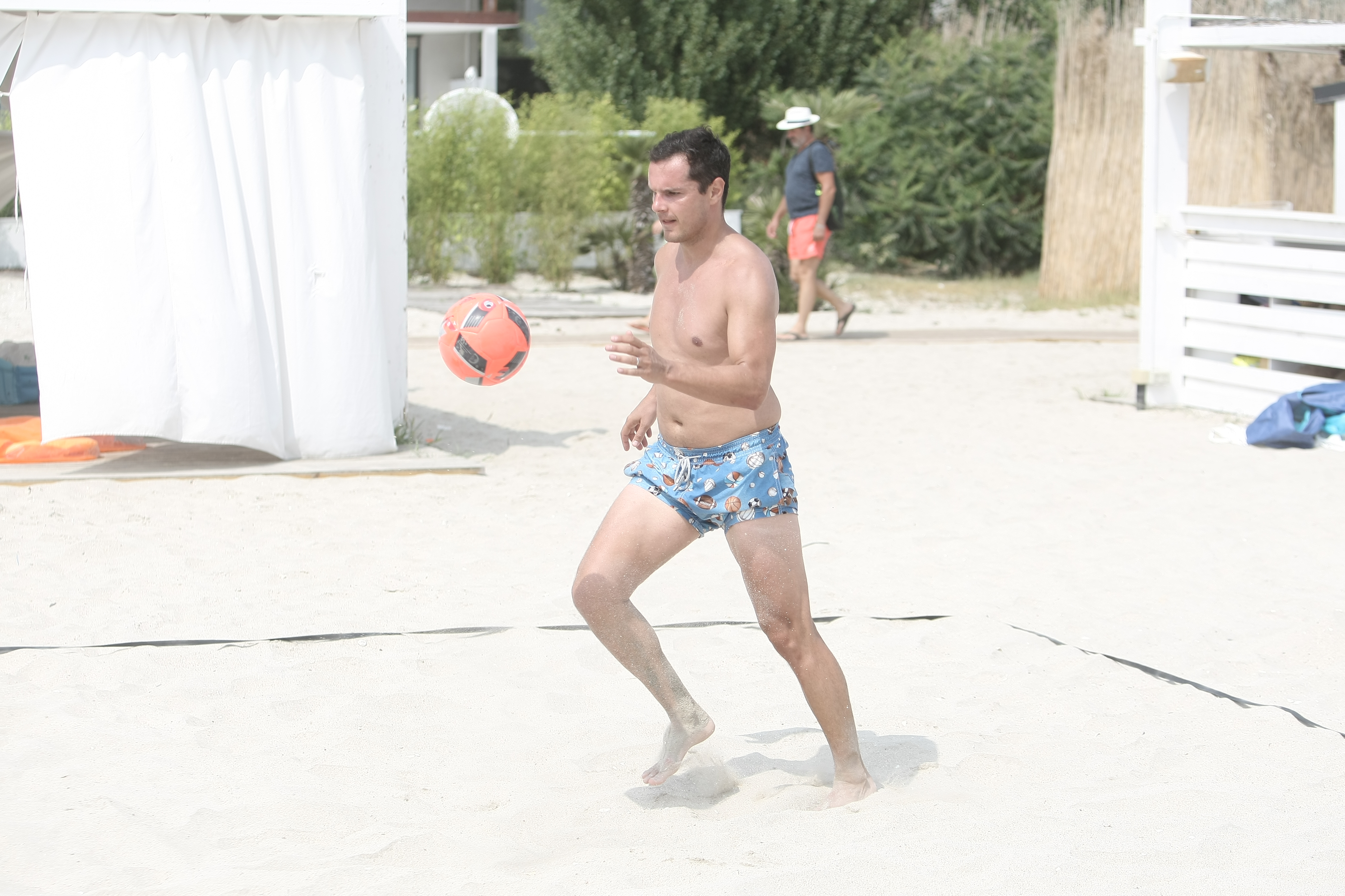 Înainte să înceapă mandatul la FRF, Vlad Munteanu a luat bătaie la mare! A pierdut cupe de înghețată! | FOTO