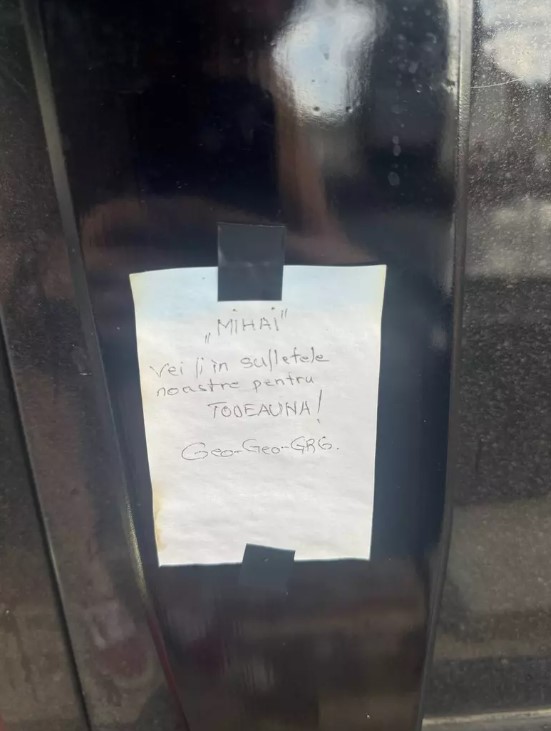 Ce a apărut la mormântul lui Mihai Leu. Mesajul care a atras atenția tuturor