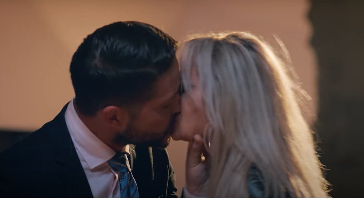 Reacția lui Cosmin Curticăpean după ce Laura Cosoi s-a sărutat cu Jorge în filmul „Retreat Vama Veche”: „Scenele nu sunt luate în serios”