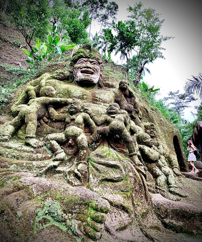 Cum să combini două experiențe total diferite în Indonezia. Ponturi de vacanță de la Dragoș Stanca, expert media și pasionat de scufundări