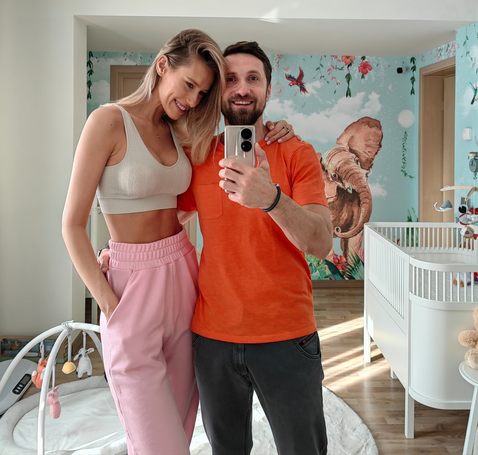 Dani Oțil și Gabriela Prisăcariu, imagini de familie