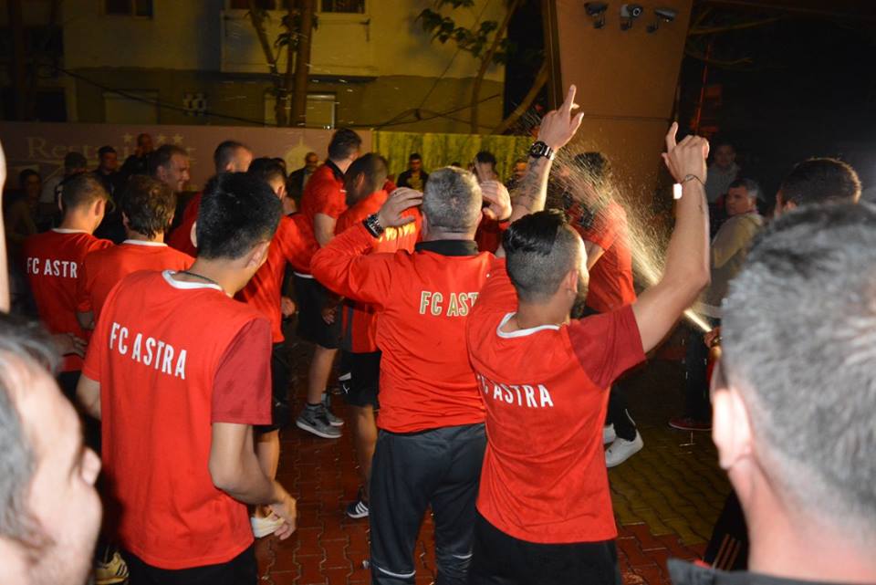 A început fiesta la Giurgiu! Prima reacție a lui Șumudică: ”Este extraordinar! Am practicat cel mai frumos fotbal” FOTO&VIDEO