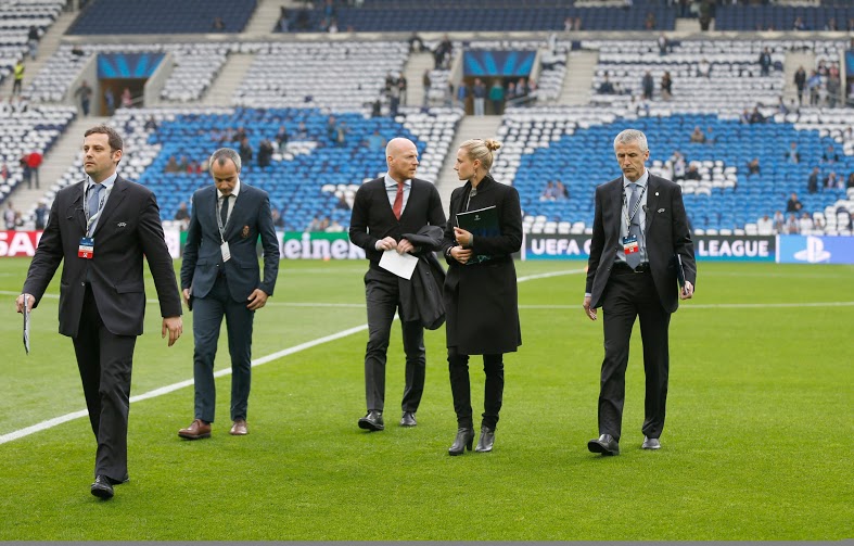 România - Spania (duminică, ora 21.45, TVR 1 și Dolce). El este românul care ”l-a pus la respect” pe marele Guardiola! FOTO&VIDEO
