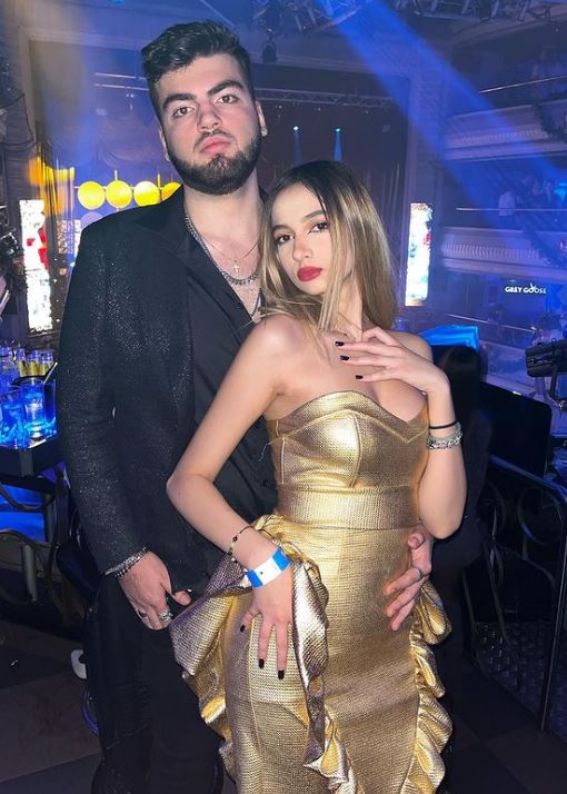 Raluca Bădulescu, despre iubita fiului ei: „Nu mă bag eu în treaba lor”. Ies împreună în club