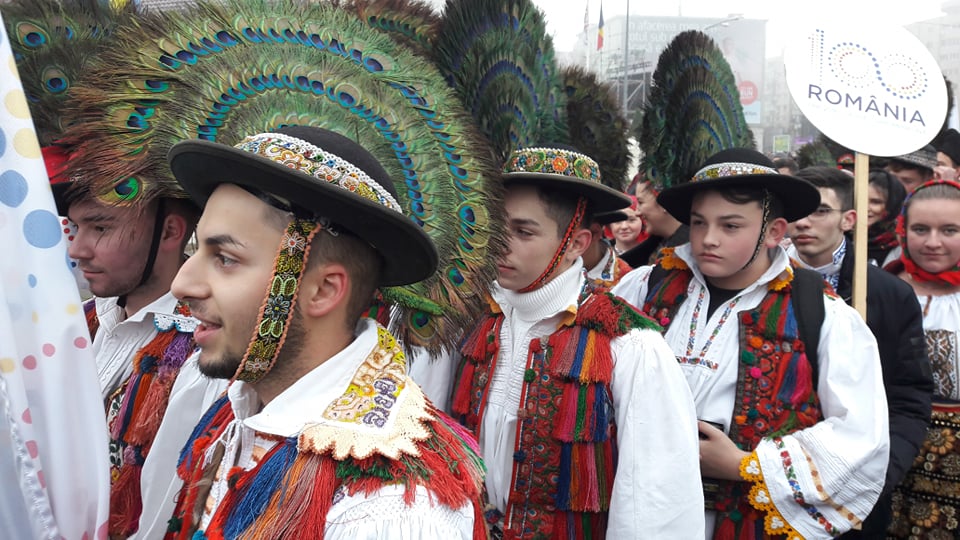 FOTO&VIDEO/ Imagini de la slujba de sfințire a Catedralei Mântuirii Neamului. 100 de preoți și zeci de mii de credincioși participă la evenimentul istoric