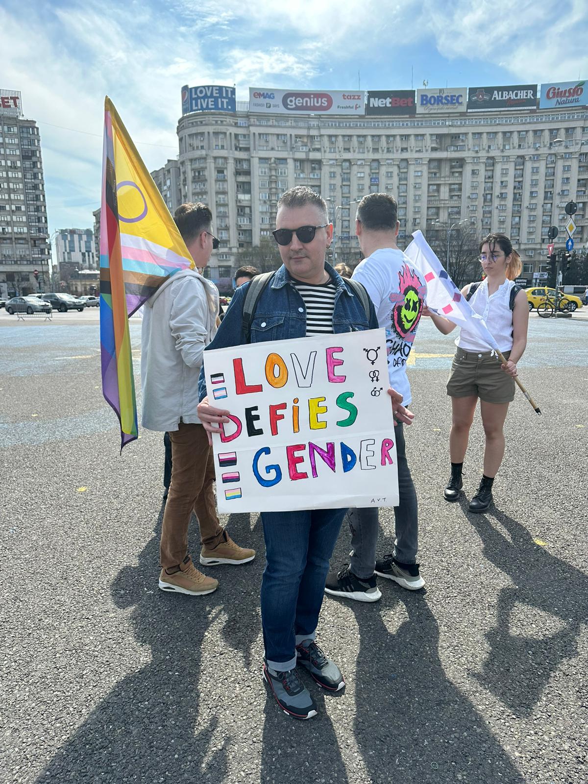 Protest în Piața Victoriei față de propunerile cultelor religioase de a schimba legea educației. „România educată, nu discriminată”