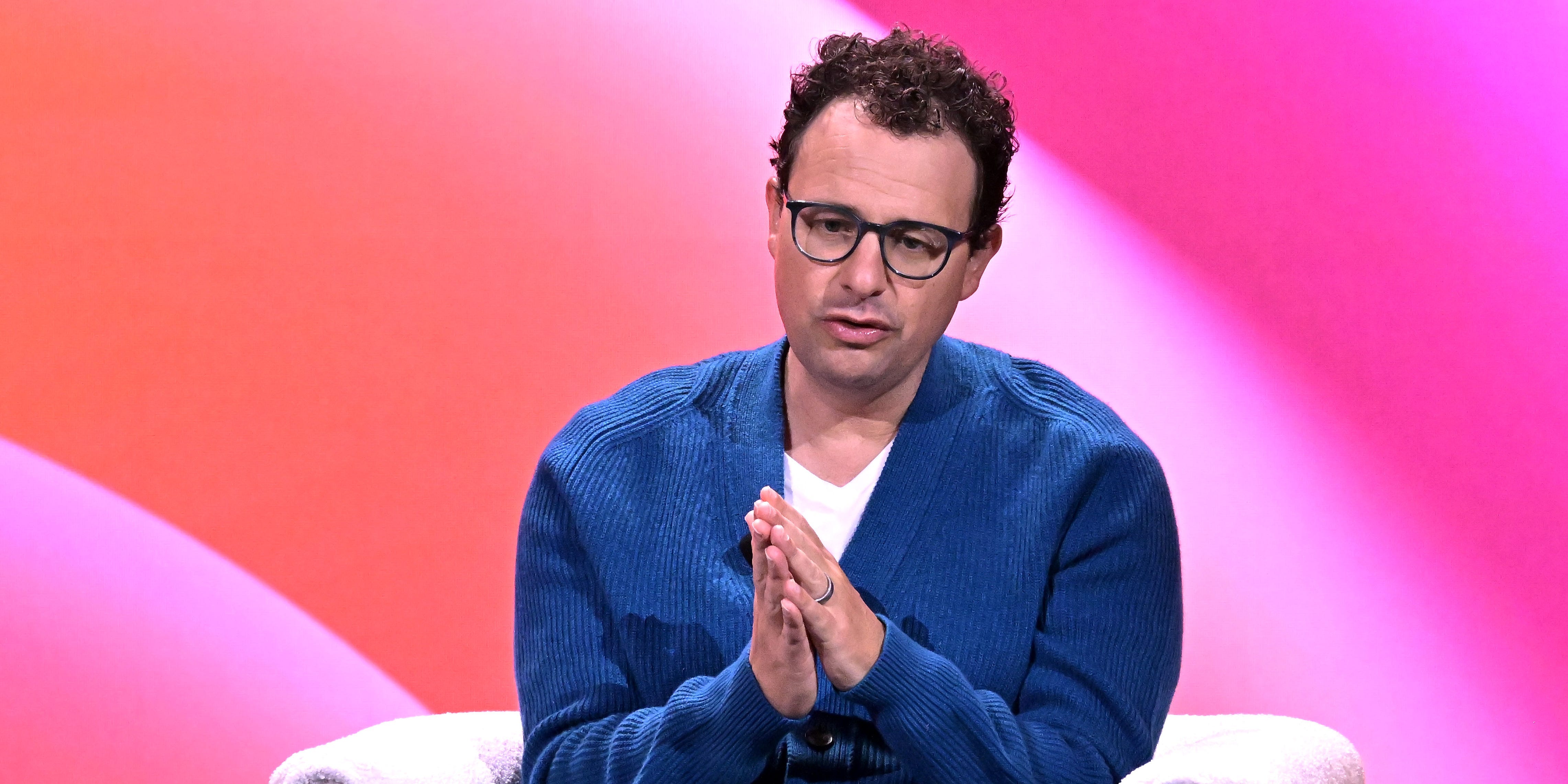 Anthropic CEO Criticizes OpenAI’s Military Deal