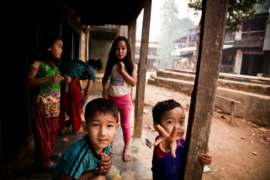 Campania “Bucurie pentru Nepal”. Românii au construit două școli în Nepal. A început construcția celei de-a treia școli