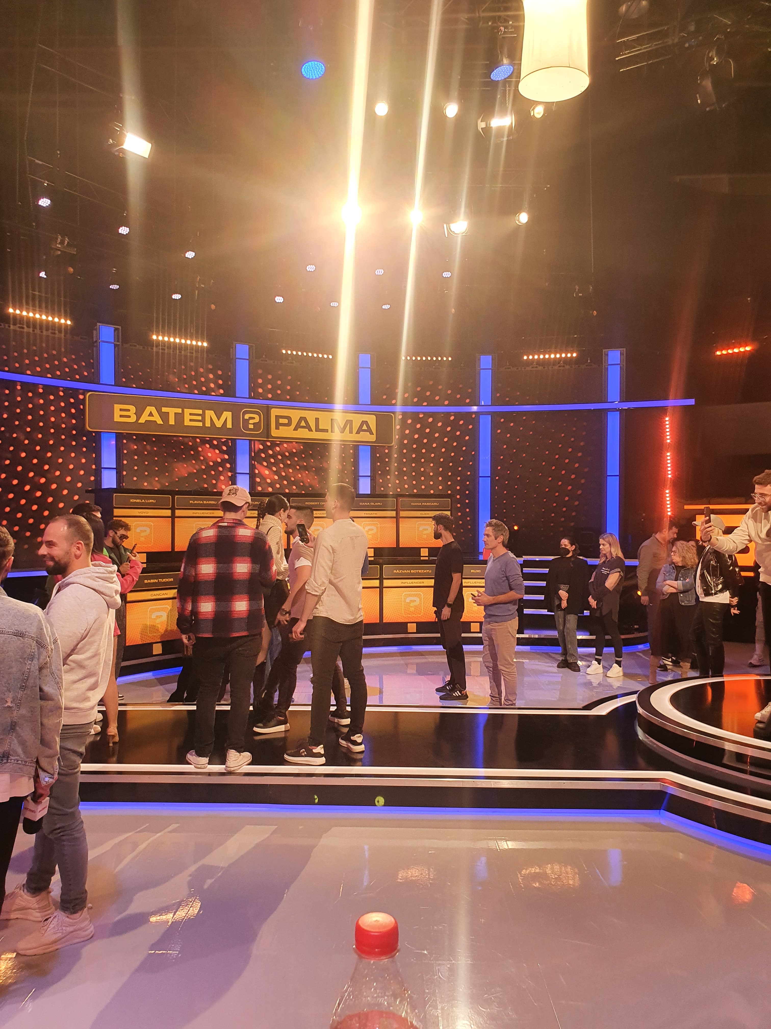 Cum e în platoul și în culisele „Batem palma?”, emisiunea care va începe la Pro TV. Cosmin Seleși: „Acest show e altceva și eu garantez că o să facă audiență” - EXCLUSIV