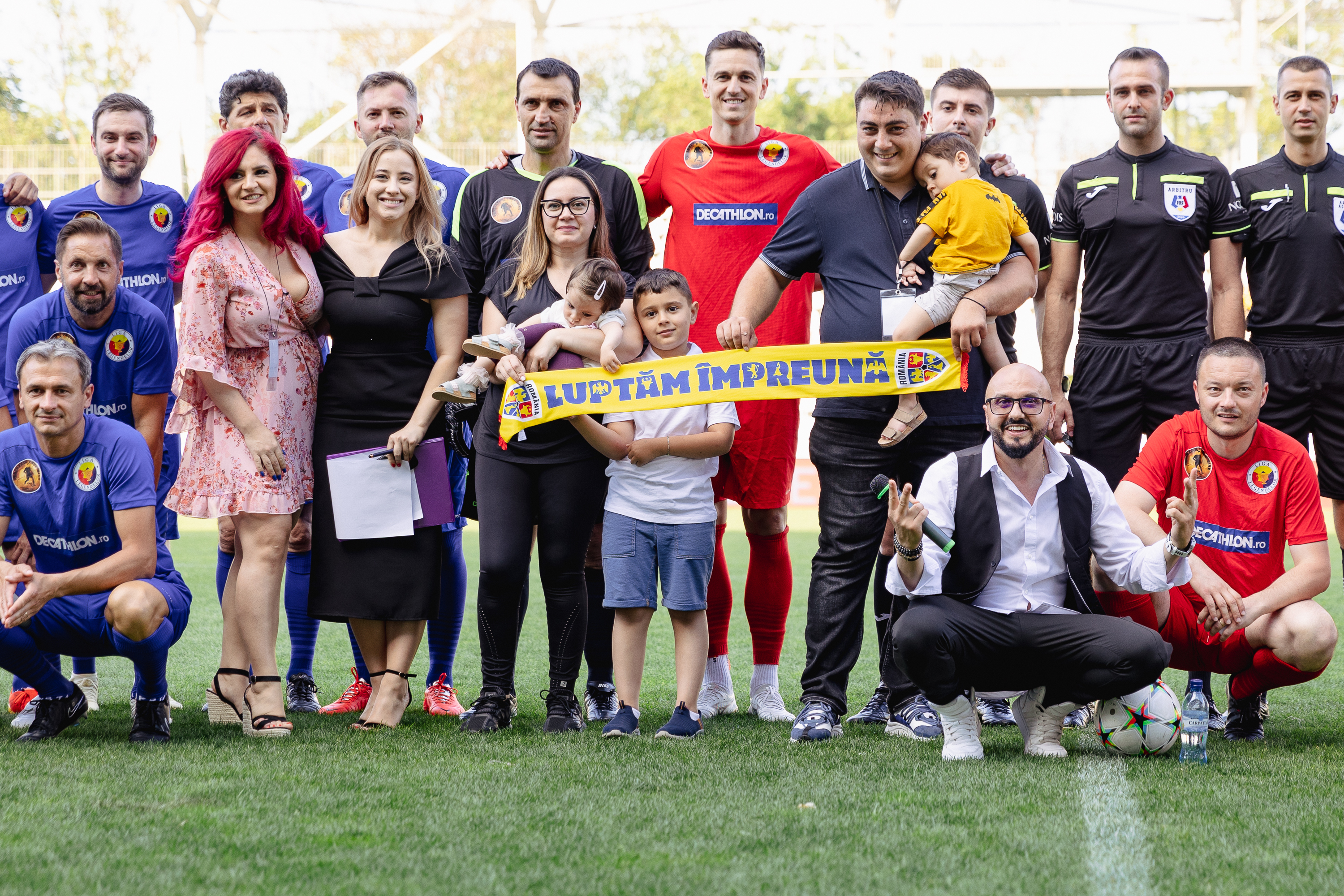 Fotbaliști și influenceri au jucat pentru Mario și Medeea, frații bolnavi de paraplegie spastică. La evenimentul caritabil, parte a campaniei Fundației Ringier, s-au strâns aproape 21.000 de euro
