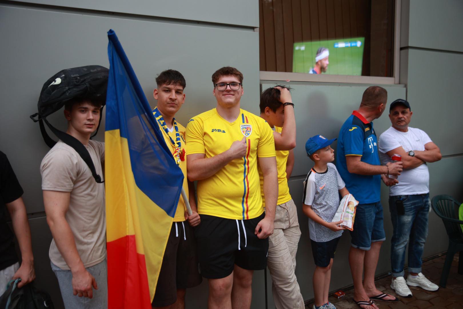 Fanii au urmărit România – Olanda pe ecrane gigant, la București, pe ploaie. Unde s-a văzut în Capitală meciul din „optimile” Euro 2024