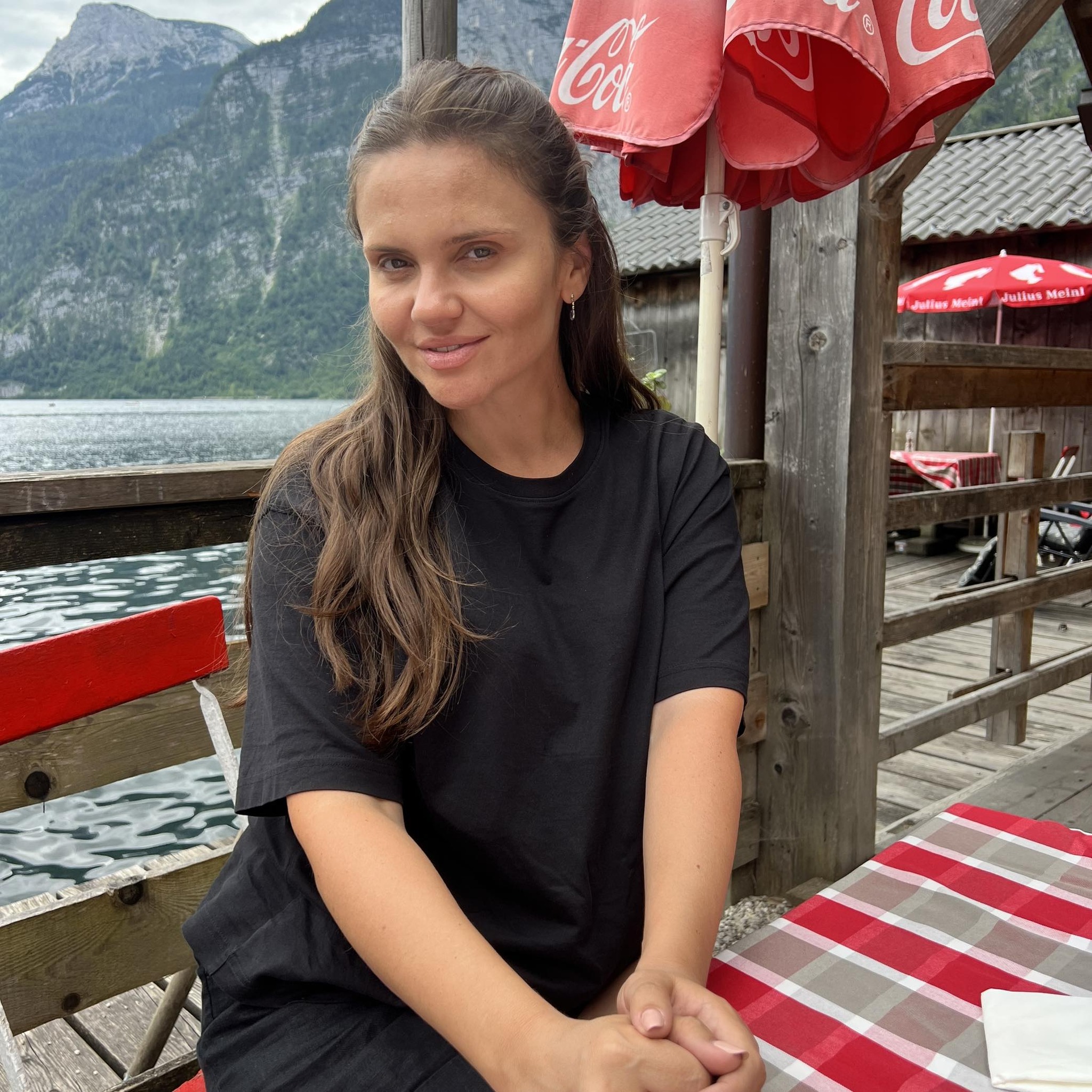 Cristina Șișcanu rupe tăcerea despre mariajul cu Mădălin Ionescu, după ce mulți i-au acuzat că se prefac fericiți împreună. „Nu am de ce să justific”