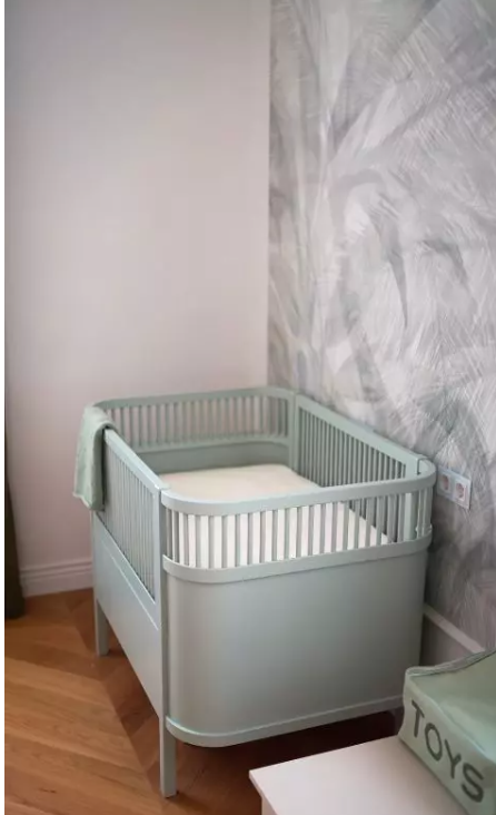 Noi imagini cu casa moștenită de la bunici a Anei Baniciu, veche de un secol. Locuința este aproape gata. „Azi au venit covoarele”