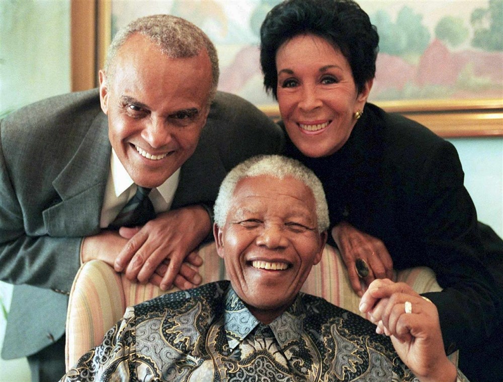 Harry Belafonte a murit. Legendarul cântăreț american avea 96 de ani