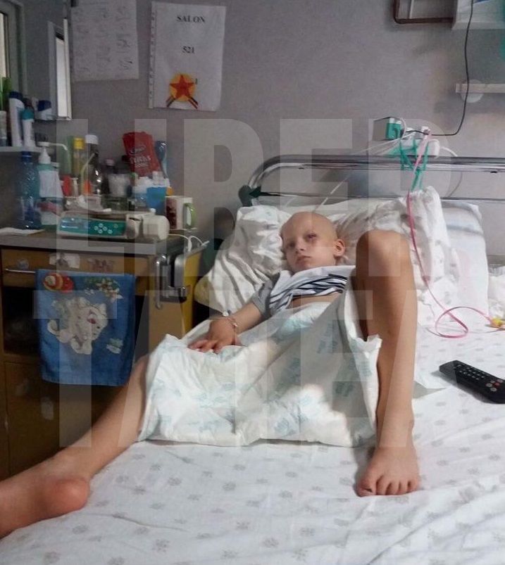 REPORTAJ/ Drama unei familii din Buzău: O mamă și mezinul ei, diagnosticați cu cancer. "Lumea pentru mine s-a oprit în loc" (GALERIE FOTO)