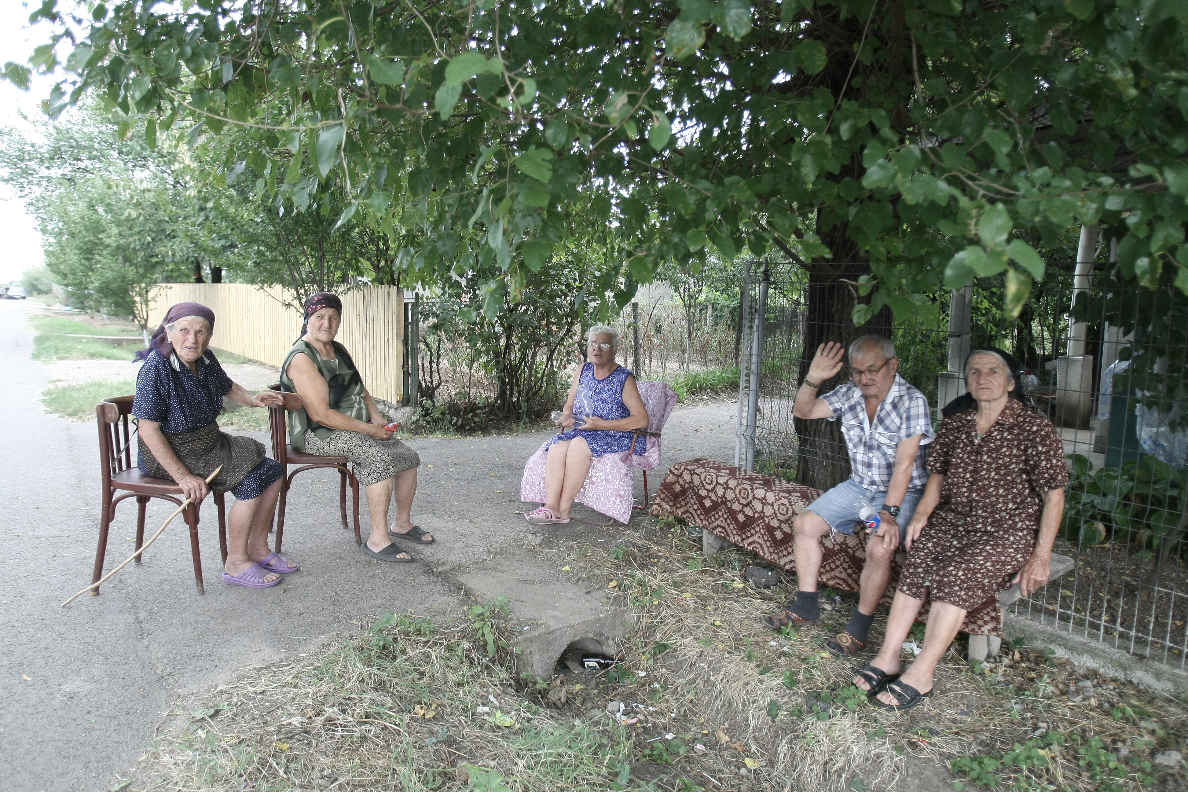 Casa bântuită de fantome din Naipu i-a pus pe jar pe localinici: ”Doar Dumnezeu îi mai poate salva!”