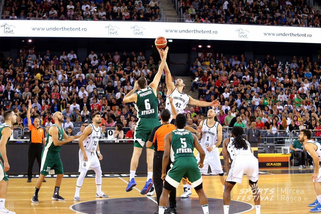Cea mai titrată echipă din istoria baschetului european a fost în România. Panathinaikos a avut milă de U-BT Cluj la prezentarea lotului echipei lui Mihai Silvășan
