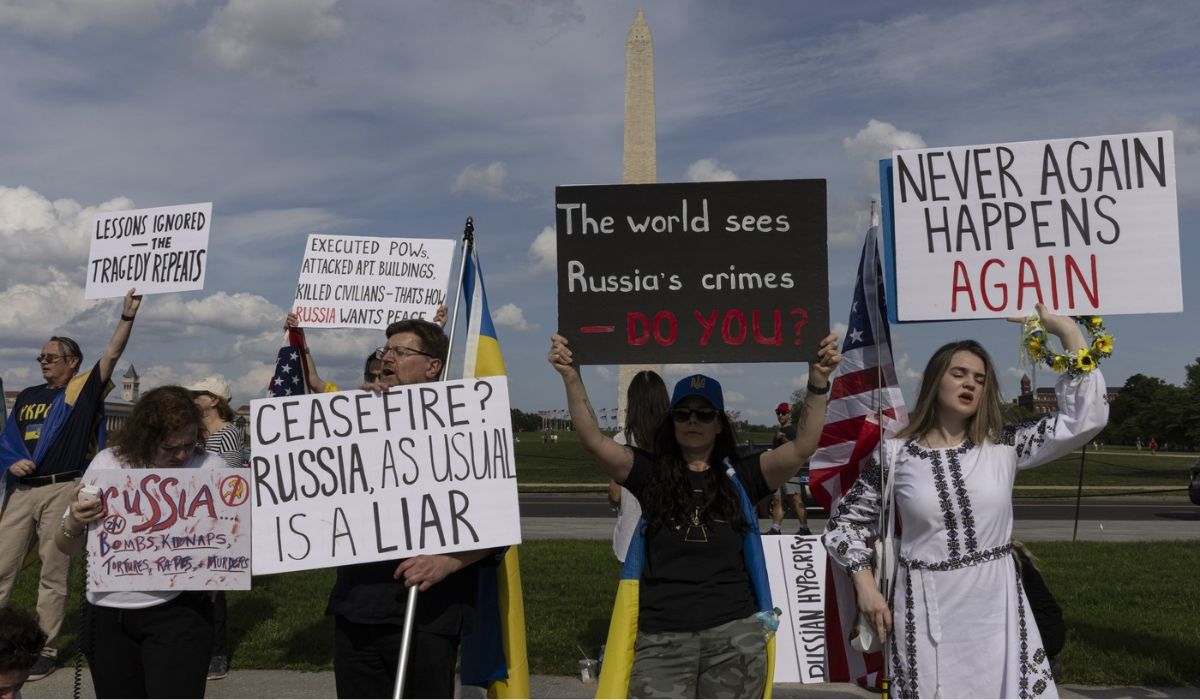 Marș pro-rus „Regimentul Nemuritor” organizat la Washington pentru prima dată după 6 ani. Proteste ucrainene