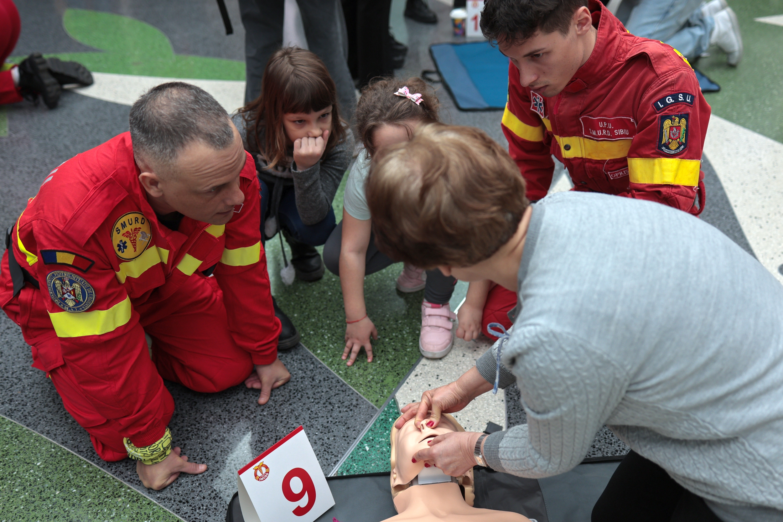 Cum acorzi primul ajutor în cazul unui stop cardio-respirator? Libertatea a participat la Maratonul Resuscitării: „Așa devii un salvator”
