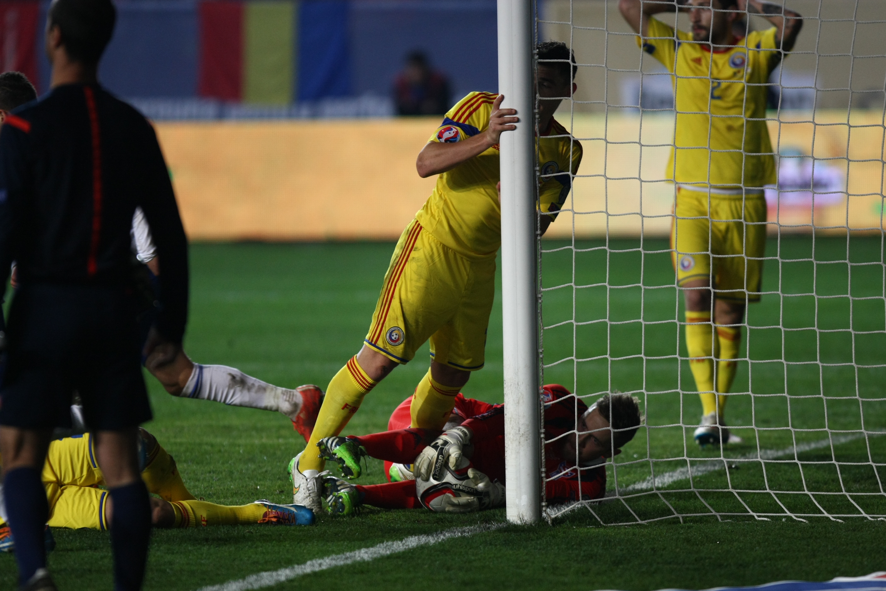 România - Feroe 1-0. S-a scandat: "Ruşine să vă fie!" / GALERIE FOTO