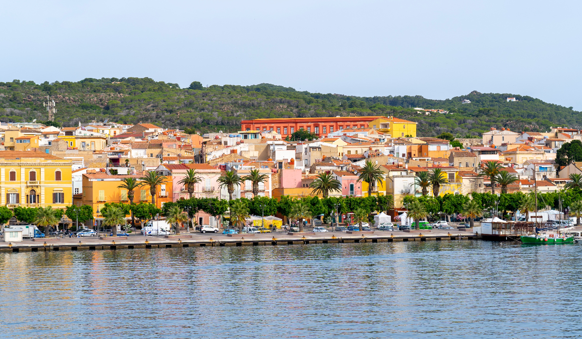 Satul Carloforte din Sardinia, Italia