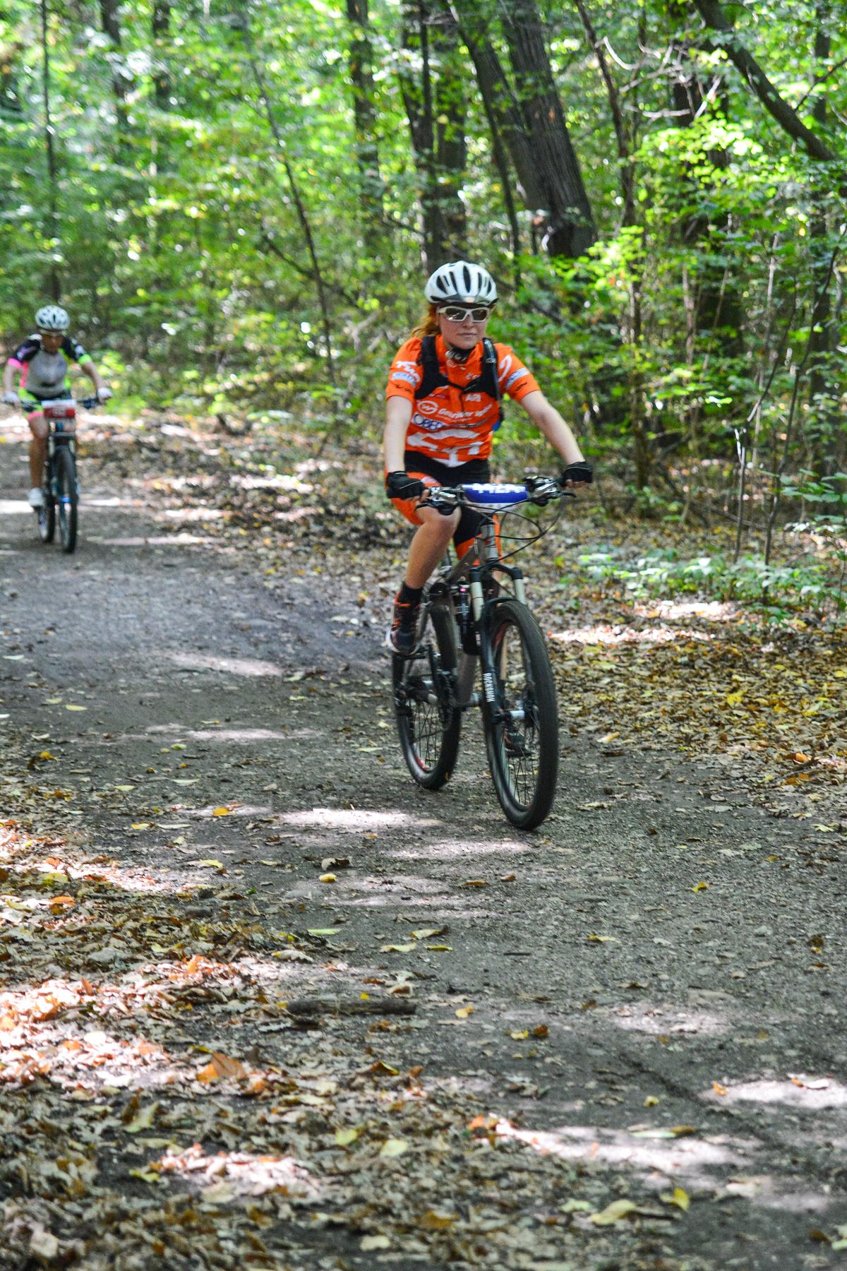 Cicliști, pregătiți-vă de 4 Pedale, singurul concurs de ștafetă marca Riders Club! S-au deschis înscrierile la cea de a patra ediție a competiției pe echipe din pădurea Băneasa / GALERIE FOTO