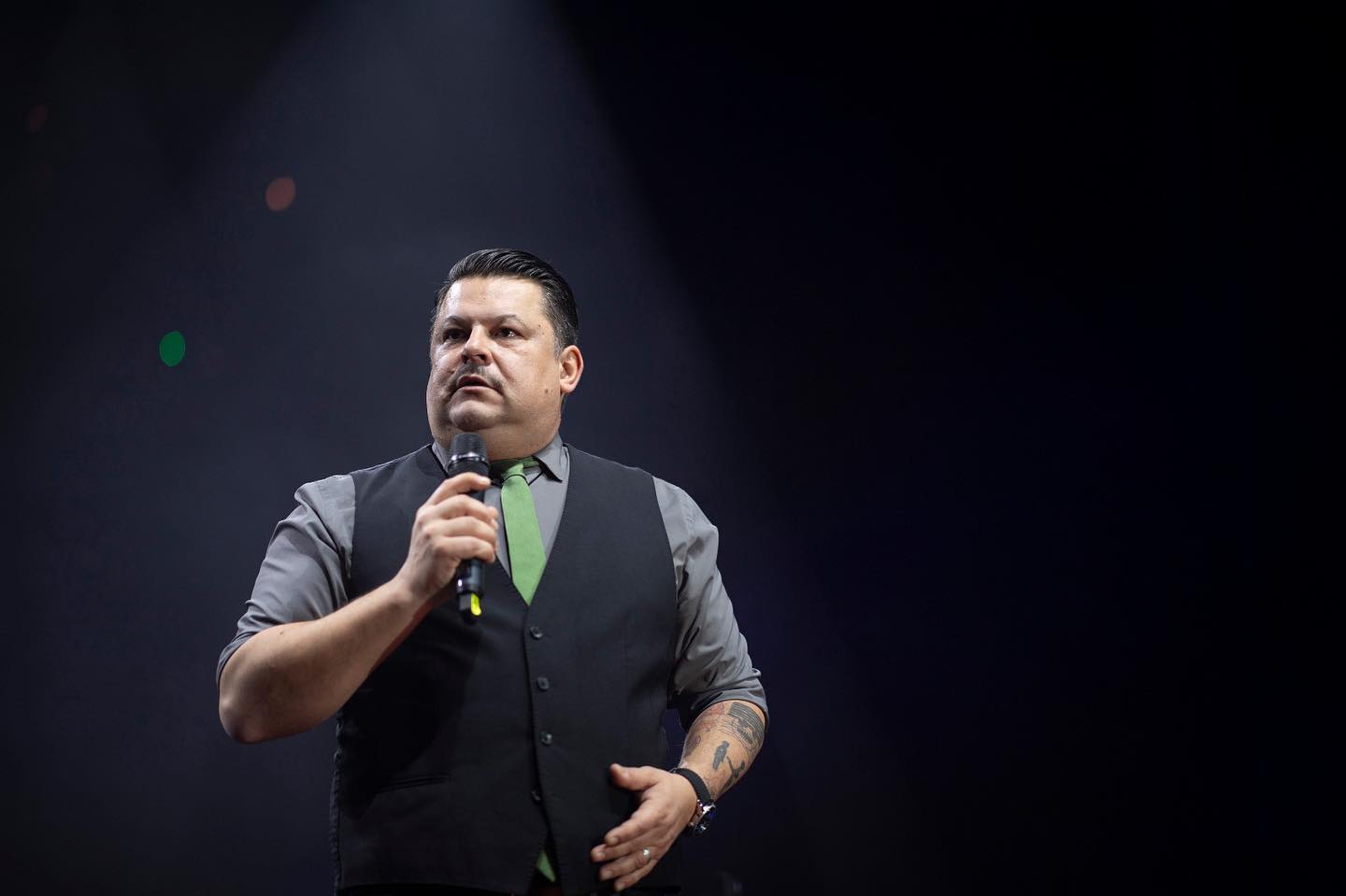 Mihai Bobonete și soția lui și-au lăsat copiii cu bona și au plecat la mare, însă au avut parte de o surpriză neplăcută. Ce le-a făcut femeia. „O întreb dacă a băut ceva”