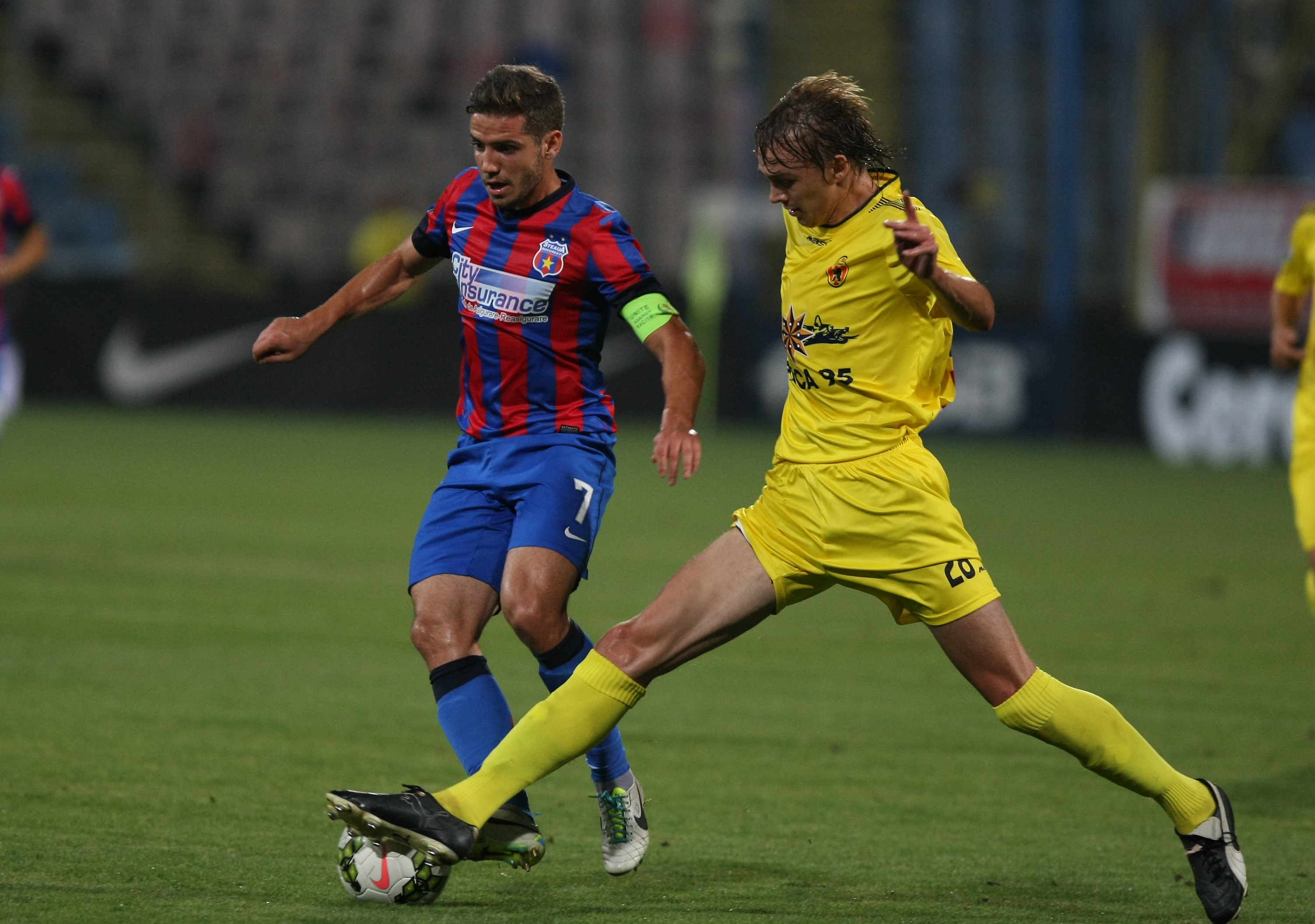 VIDEO&GALERIE FOTO / LIGA I: Steaua - Ceahlăul 0-1. Şocul campionatului!