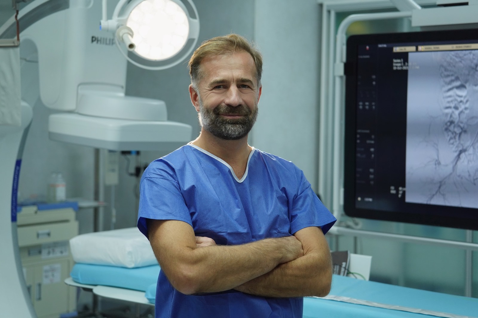 8 noiembrie, Ziua Internațională a Radiologiei. Dr. Rareș Nechifor spune cum a revoluționat Radiologia Intervențională medicina modernă