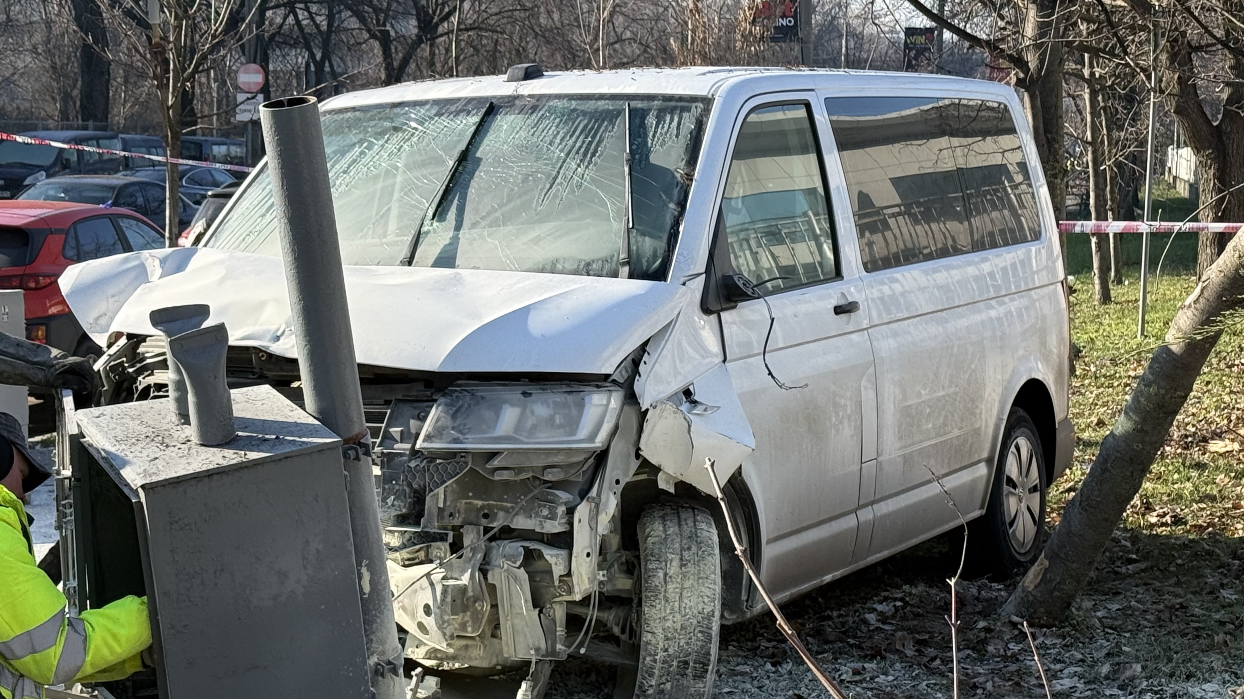 Femeie din București, spulberată de o mașină pe trotuar, pe Bulevardul Dimitrie Pompeiu. Șoferul nu era băut sau drogat