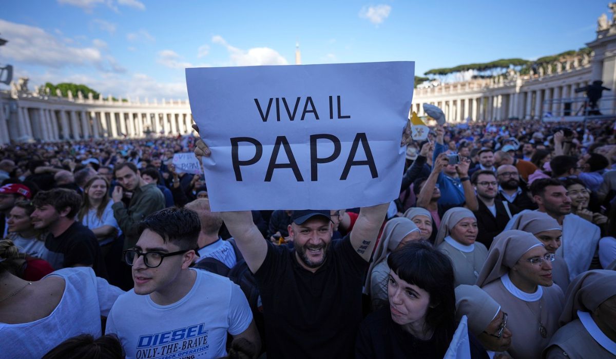 LIVE TEXT Noul papă a fost ales. Robert Francis Prevost este al 267-lea Suveran Pontif